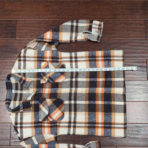 Fall Shacket Size Medium - Picture 7 of 8